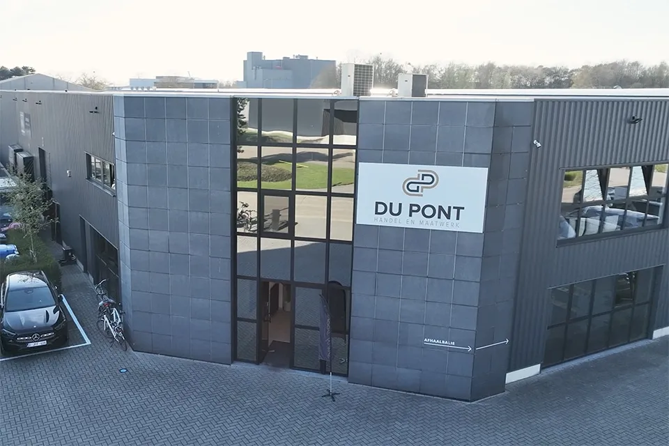 Het bedrijfspand van Du Pont