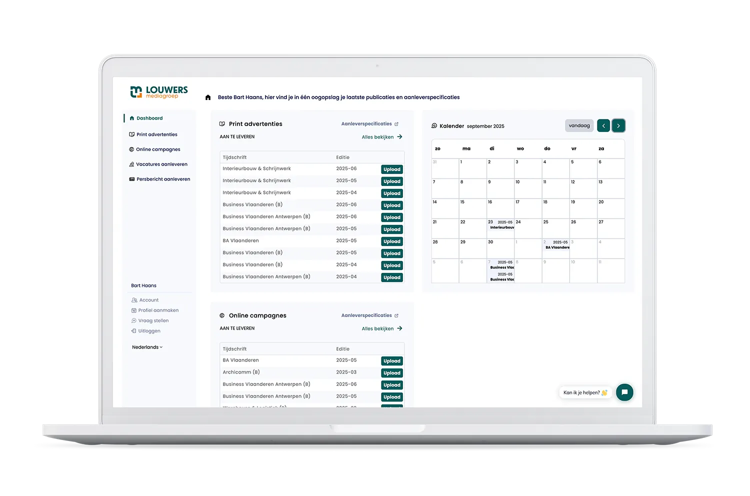 Het klantportaal van Louwers Mediagroep op een laptop, met overzichten van aan te leveren print- en onlinemateriaal en een kalender