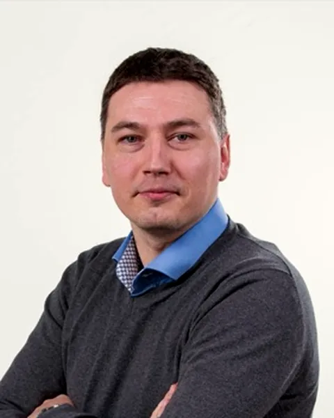 Alexander Dewaele, Projektmanager