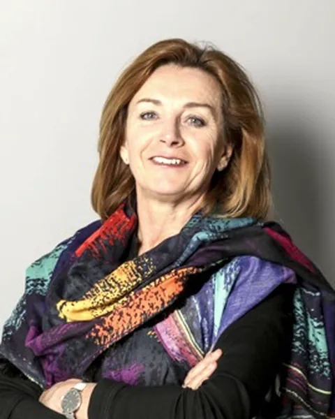 Marion Derckx, Empfang und Verwaltung
