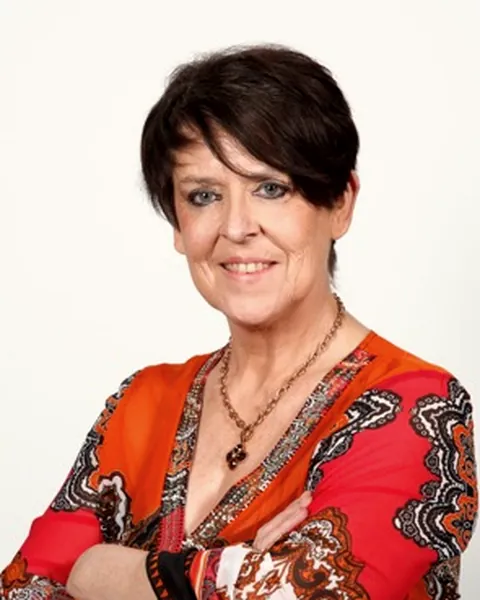 Olivia Castelein, Projektmanager