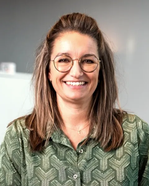 Sandra Reijnders, Verwaltung