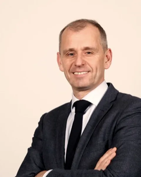 Wim Fierens, Geschäftsführung