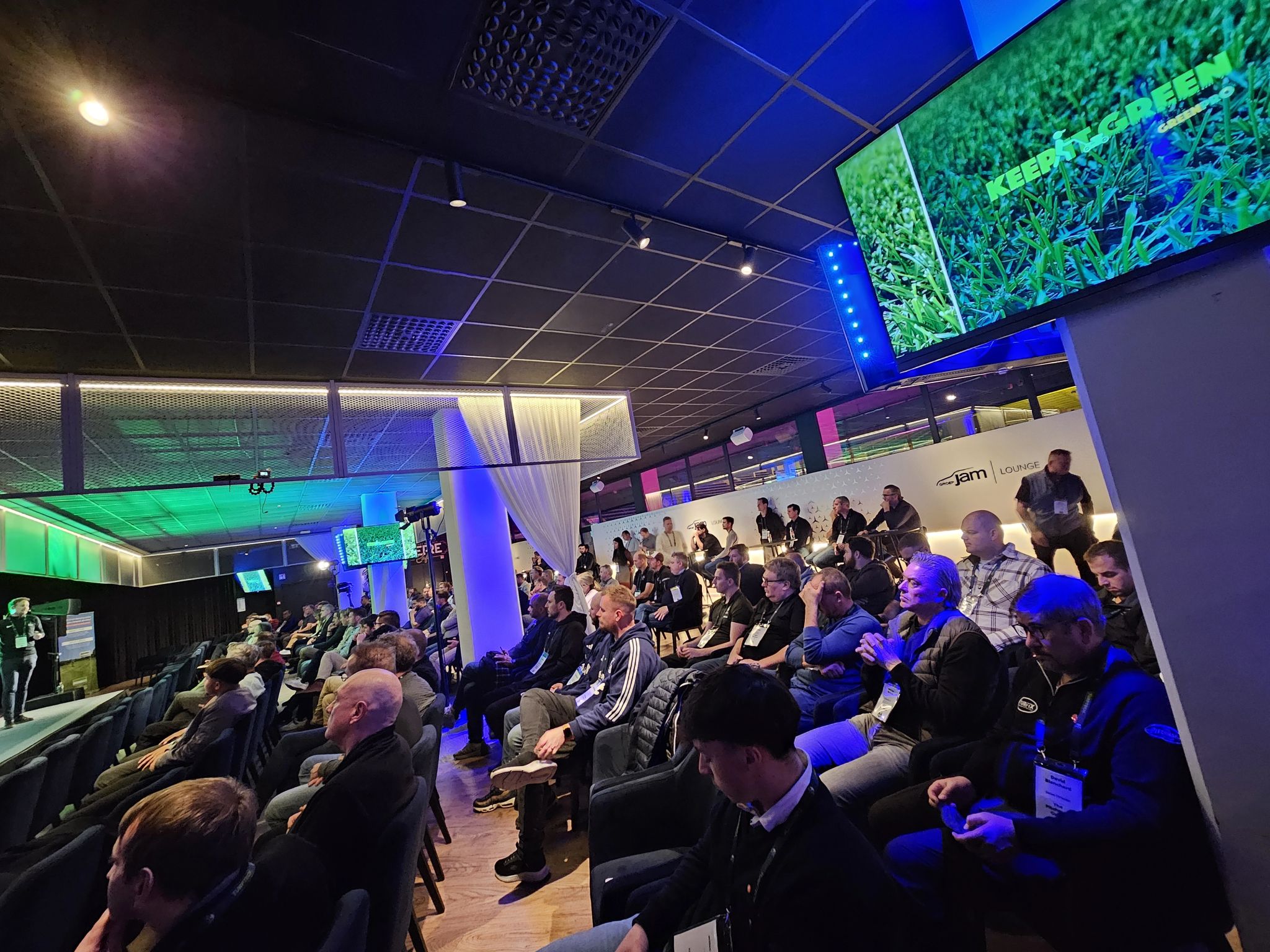 Louwers Mediagroep keeps it green!